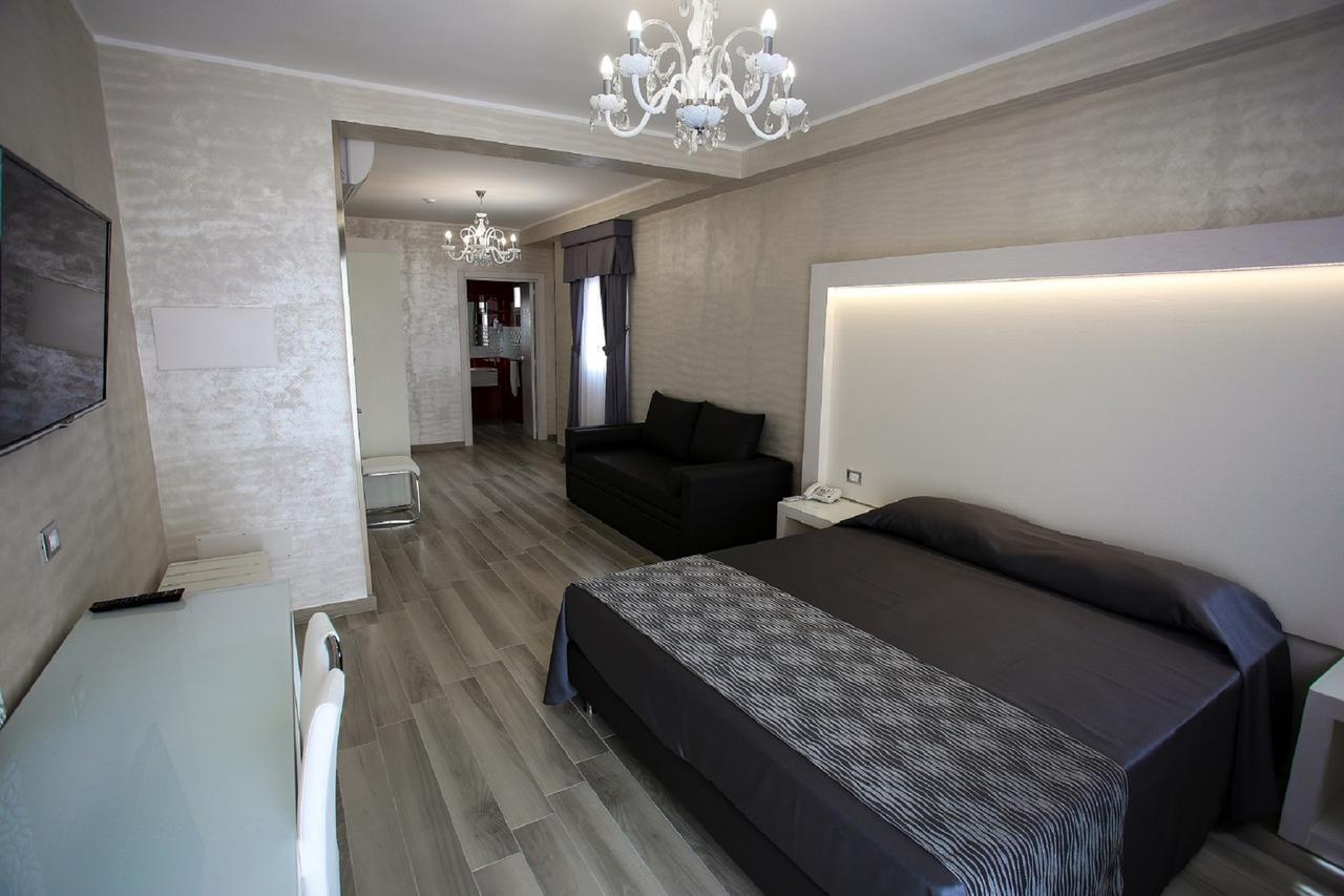 Hotel Paladini Porto Cesareo Extérieur photo